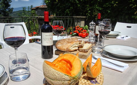 Villa Lucolena: Måltid, Mad, Drikke, Vinglas, Brunch, Glasservice, Bord, Vin, Champagne Glasservice, Alkoholholdig Drik