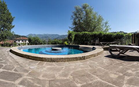 Il Nido In Garfagnana: Svømmepøl, Ejendom, Estate, Ejendom, Hus, Bygning, Hjem, Ferie, Fritid, Backyard