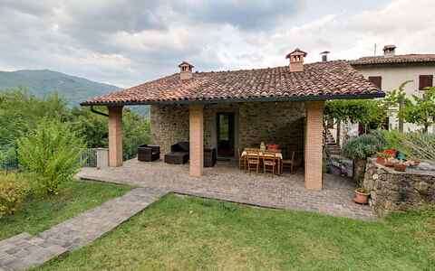Il Nido In Garfagnana: Ejendom, Hus, Bygning, Sommerhus, Hjem, Ejendom, Landdistrikt, Stuehus, Land Lot, Estate
