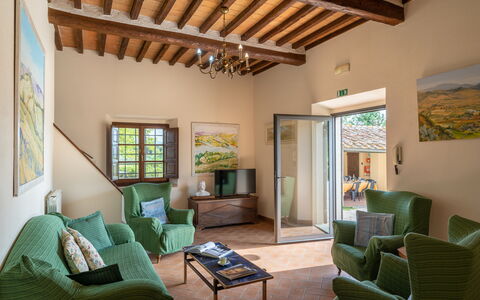 Villa La Collina: Ejendom, Møbel, Couch, Grøn, Indretning, Træ, Etage, Stue, Komfort, Vindue