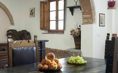 401: Værelse, Ejendom, Møbel, Indretning, Hjem, Stue, Bord, Etage, Hus, Loft