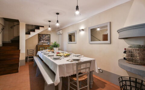 Case Sant'anna 14: Værelse, Ejendom, Møbel, Bygning, Loft, Indretning, Countertop, Spisestue, Etage, Bord