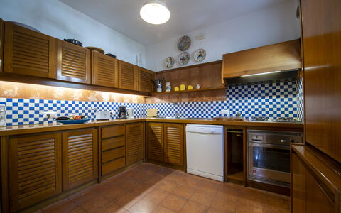 Villa Deli, In Positano, Sea View, Ac: Cabinetry, Countertop, Bygning, Køkken, Indretning, Hus, Træ, Komfur, Arkitektur, Køkken Apparat