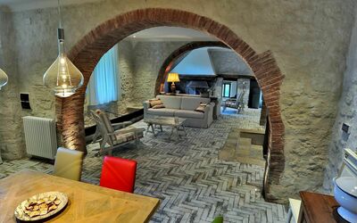 Suite del Duca: Arch, Værelse, Bygning, Arkitektur, Indretning, Vault, Murværk Oven, Hus, Møbel, Stue
