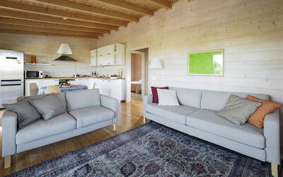 Zagara Bianca: Værelse, Møbel, Ejendom, Indretning, Stue, Bygning, Ejendom, Etage, Væg, Hus