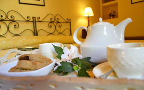 Villa Santa Maria: Morgenmad, Mad, Måltid, Fad, Bord, Køkken, Brunch, Værelse, Bordservice, Serveware