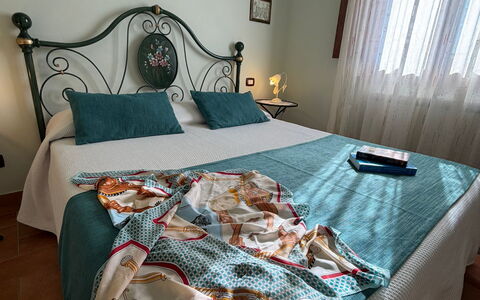 Villa Mira: Soveværelse, Sengetøj, Indretning, Møbel, Sengetøj, Seng, Textile, Sengetøj, Værelse, Etage