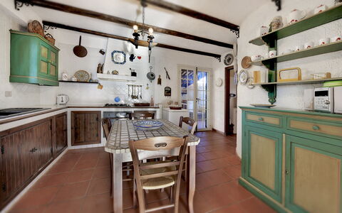 Villa Palma: Ejendom, Værelse, Bygning, Møbel, Indretning, Køkken, Loft, Hus, Cabinetry, Ejendom