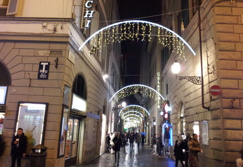 Guelfa House: Bygning, Arkitektur, Milepæl, Lys, Stad, Arch, Arcade, Belysning, Nat, City