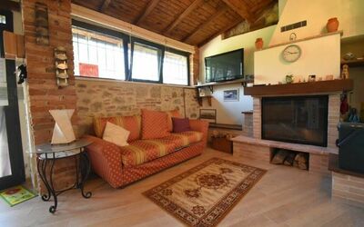 Capanna: Værelse, Ejendom, Bygning, Stue, Møbel, Indretning, Hus, Hjem, Ejendom, Etage