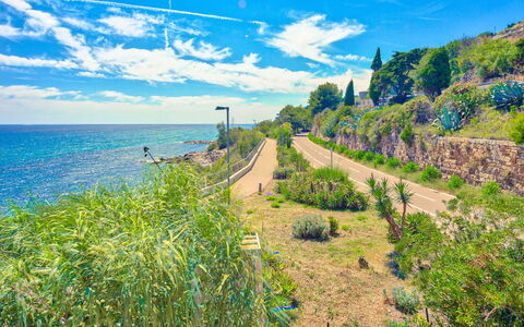 Lucrezia - San Lorenzo: Natur, Vegetationen, Himmel, Naturlige Landskab, Kyst, Grøn, Blå, Kyst, Hav, Sky