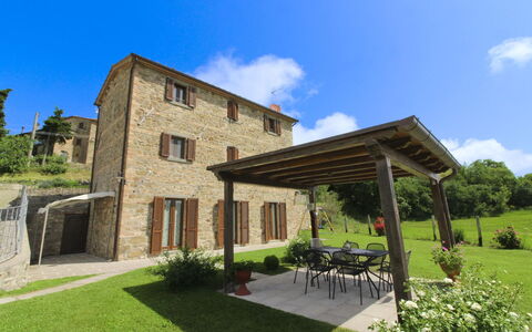 Poggio del Fabbro: Hjem, Sommerhus, Land Lot, Estate, Stuehus, Gård, Have, Veranda, Lawn, Udendørs Møbler