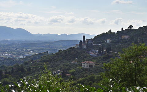 Borgo Antico Paolo: Vegetationen, Hill Station, Himmel, Stad, Bakke, Bjerg, Menneskelig Bosættelse, City, Landsby, Turisme