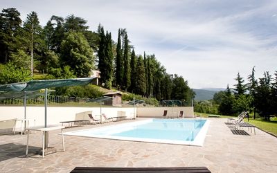 Podere Valcellino: Ejendom, Svømmepøl, Hus, Ejendom, Hjem, Bygning, Arkitektur, Estate, Fritid, Ferie
