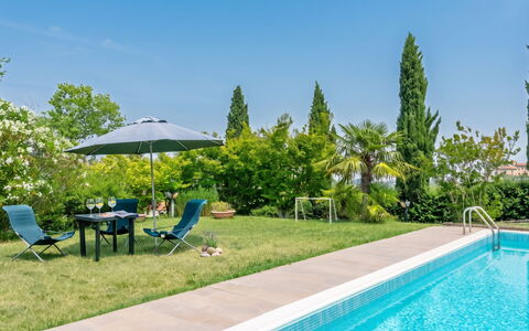 Ca' Del Vento: Blå, Svømmepøl, Have, Udendørs Møbler, Skygge, Udvej, Eco Hotel, Landscaping, Gård, Villa