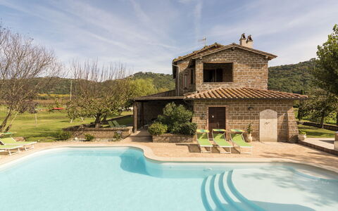 Lago di Bolsena 621: Svømmepøl, Stuehus, Estate, Villa, Udvej, Hacienda, Eco Hotel, Backyard