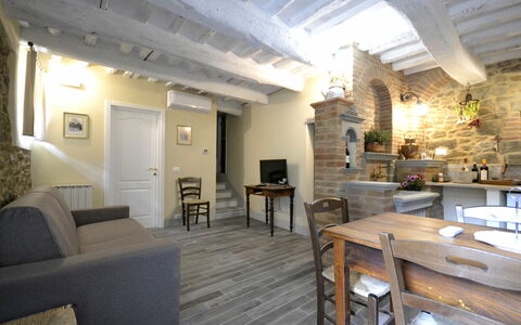 Casa Caterina: Bygning, Ejendom, Indretning, Værelse, Etage, Hus, Møbel, Arkitektur, Ejendom, Restaurant