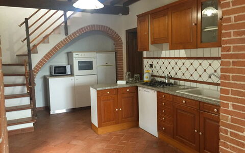 Villa Martina: Countertop, Værelse, Ejendom, Møbel, Cabinetry, Bygning, Køkken, Etage, Flise, Indretning