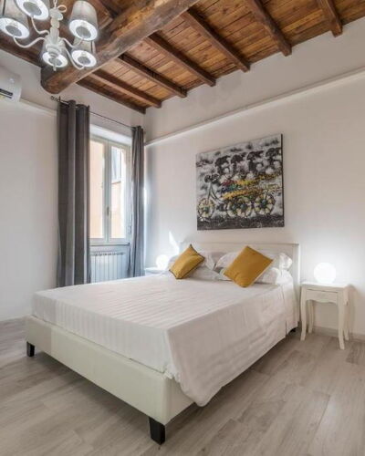 2bd 1 Ba Spanish Steps