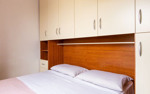 Prato Inglese Destro: Møbel, Komfort, Cabinetry, Seng, Træ, Bed Frame, Soveværelse, Hårdttræ, Sengetøj