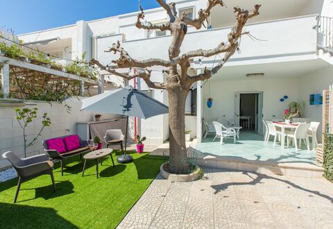 Casa Rosa: Ejendom, Hus, Bygning, Ejendom, Hjem, Værelse, Lejlighed, Villa, Backyard, Boligområde