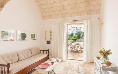 La Corte della Masseria: Ejendom, Værelse, Møbel, Bygning, Indretning, Stue, Hus, Arkitektur, Ejendom, Loft