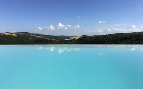 Casale De Conti: Krop Af Vand, Blå, Himmel, Vand, Vandressourcer, Turquoise, Aqua, Sø, Azure, Hav