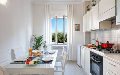 Sailing Home Sorrento: sailing-home-sorrento-apartment-kitchen