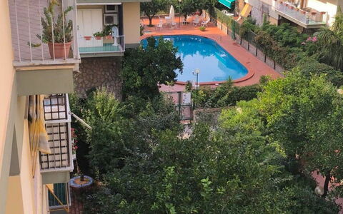 Alba Home