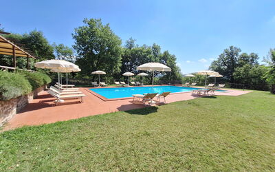 Agriturismo L'incrociata: Svømmepøl, Udvej, Eco Hotel, Hacienda, Estate, Villa, Have, Landscaping, Skygge, Hotel