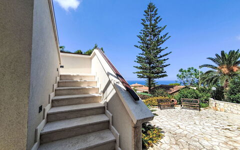Castellammare del Golfo 265: Hav, Ocean, Trappe, Kyst, Tropics, Landscaping, Caribbean, Udvej