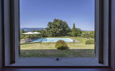Casina Dell'acquaborra: Land Lot, Skygge, Lawn, Landscaping, Stuehus, Svømmepøl, Backyard
