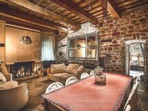 Torre Sibilla, Villa Con Piscina