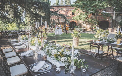 Castelletto Weddings And Events: Plante, Bord, Ejendom, Møbel, Bordservice, Botanik, Stol, Træ, Bygning, Belysning