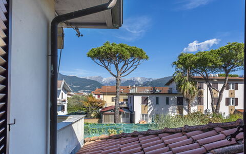 Residenza Garosi: Himmel, Plante, Sky, Daytime, Ejendom, Bygning, Vindue, Azure, Natur, Træ