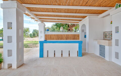 Masseria Tufo Bianco: Plante, Ejendom, Bygning, Azure, Træ, Skygge, Indretning, Arkitektur, Etage, Veranda