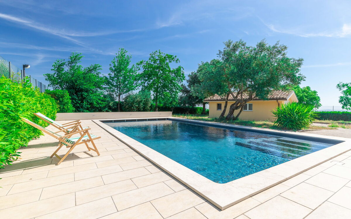 Sunrise Hill Holiday Home