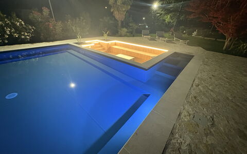 Residenza Thaulero: Svømmepøl, Kompositmateriale, Water Feature, Fritid, Udvej, Design, Eco Hotel, Hotel, Reflekterende Pool