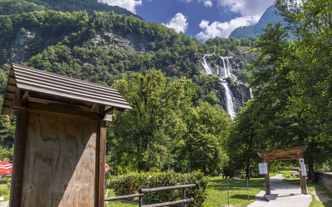 Chiavenna 100: Bjergrige Landskabsformer, Natur, Bjerg, Vegetationen, Naturlige Landskab, Landskab, Highland, Hill Station, Bakke