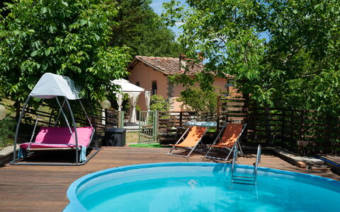 Villa La Vigna: Vand, Plante, Bygning, Ejendom, Svømmepøl, Træ, Hus, Udendørs Møbler, Telt, Fritid