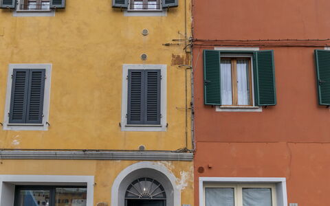 Il Borgo Apartment: Vindue, Bygning, Dør, Kvarter, Væg, Materielle Værdier, Boligområde, Facade, Urban Design
