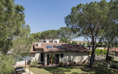 Nilde - Holiday Home with Pool, Wifi,Toscany