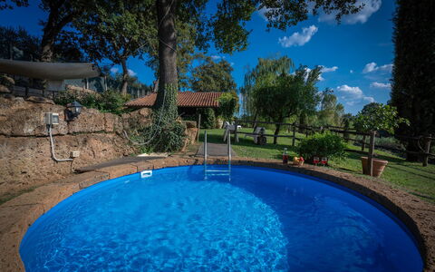Casale Delle Papere, Pool, Romantic Holiday In Nep: Vand, Plante, Ejendom, Himmel, Svømmepøl, Blå, Bygning, Træ, Azure, Botanik