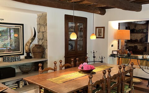 Molin Barletta, Private Pool, Nature - Marliana, T: Møbel, Indretning, Gulvbelægning, Bord, Stol, Træ, Etage, Køkken & Spisebord, Spisestue, Loft