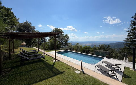 Villa Luana: Svømmepøl, Skygge, Udendørs Møbler, Eco Hotel
