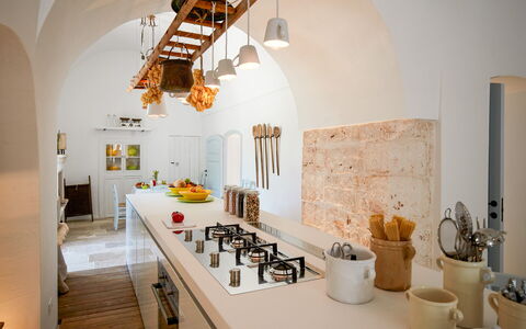 Masseria Lamacerase: Bord, Ejendom, Orange, Træ, Indretning, Etage, Gulvbelægning, Stueplante, Stue, Ejendom