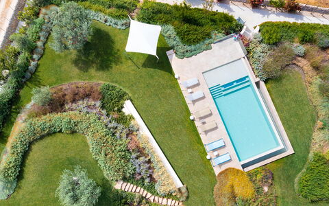 Splendida - Modica, Sicilia: Plante, Ejendom, Grøn, Botanik, Naturlige Landskab, Vegetationen, Land Lot, Urban Design, Græs, Biome