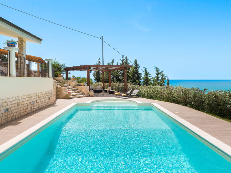 Villa Vistamare - Montallegro, Sicilia