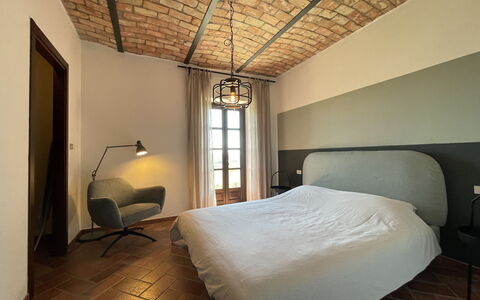 Casa 'il Nocciolo': Ejendom, Møbel, Komfort, Bygning, Træ, Indretning, Skygge, Etage, Gulvbelægning, Bed Frame