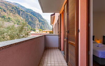 Platani - Dervio, Lombardy, Italien